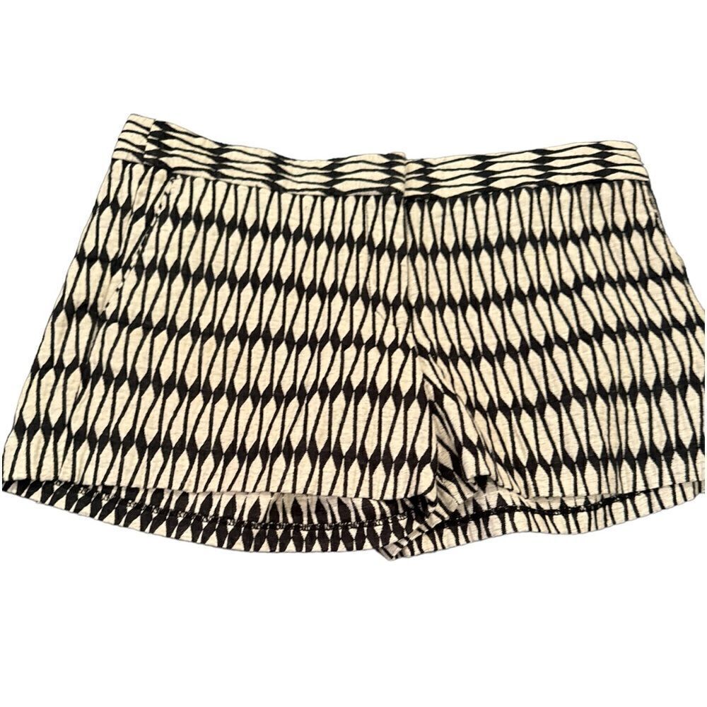 Joe Fresh Shorts Woman’s Size 8 Patterned Black Cream